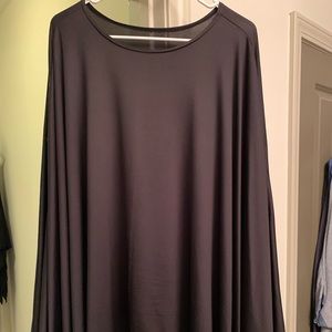 Lovely batwing top for sale.